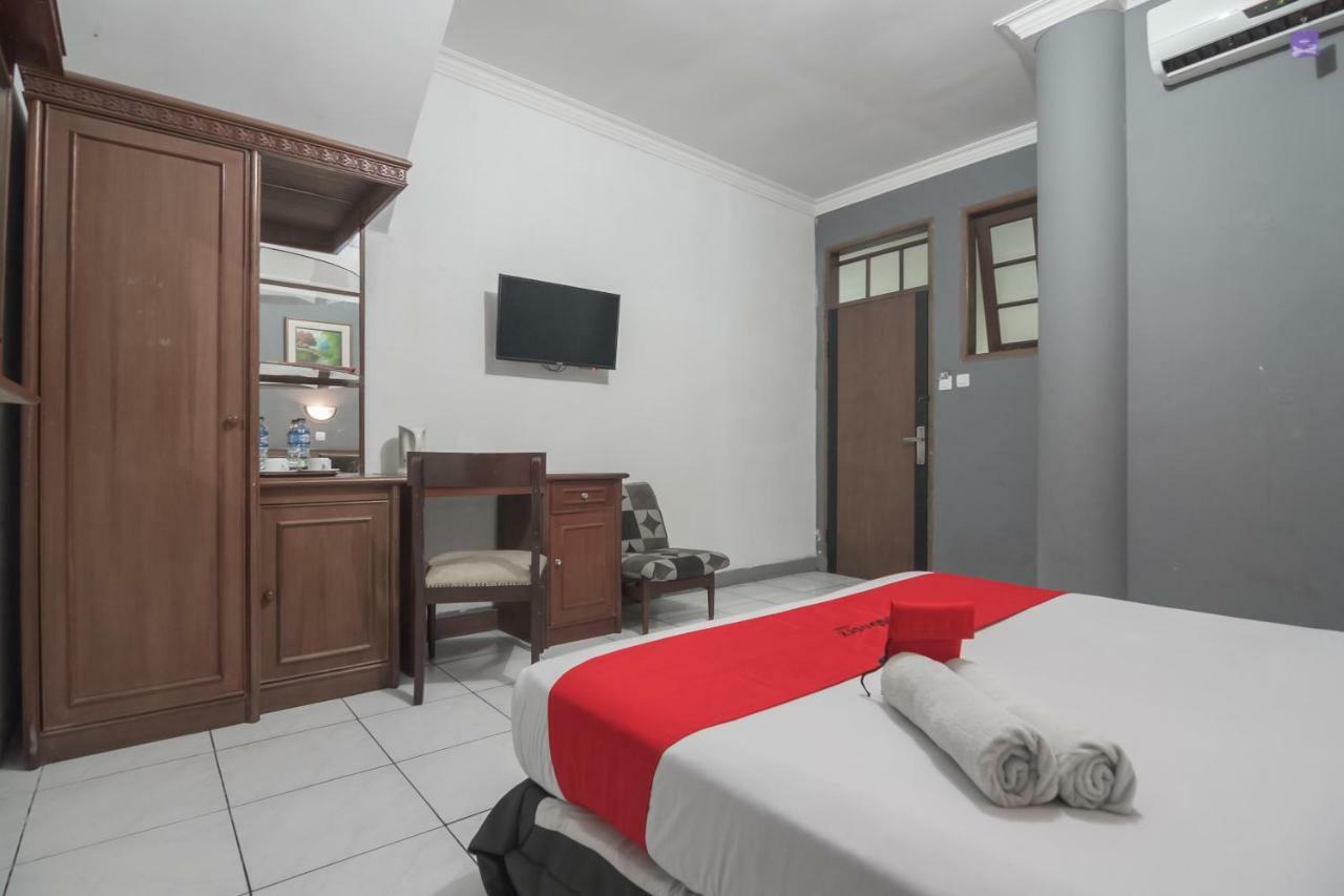 Reddoorz @ Cihampelas Bandung Extérieur photo