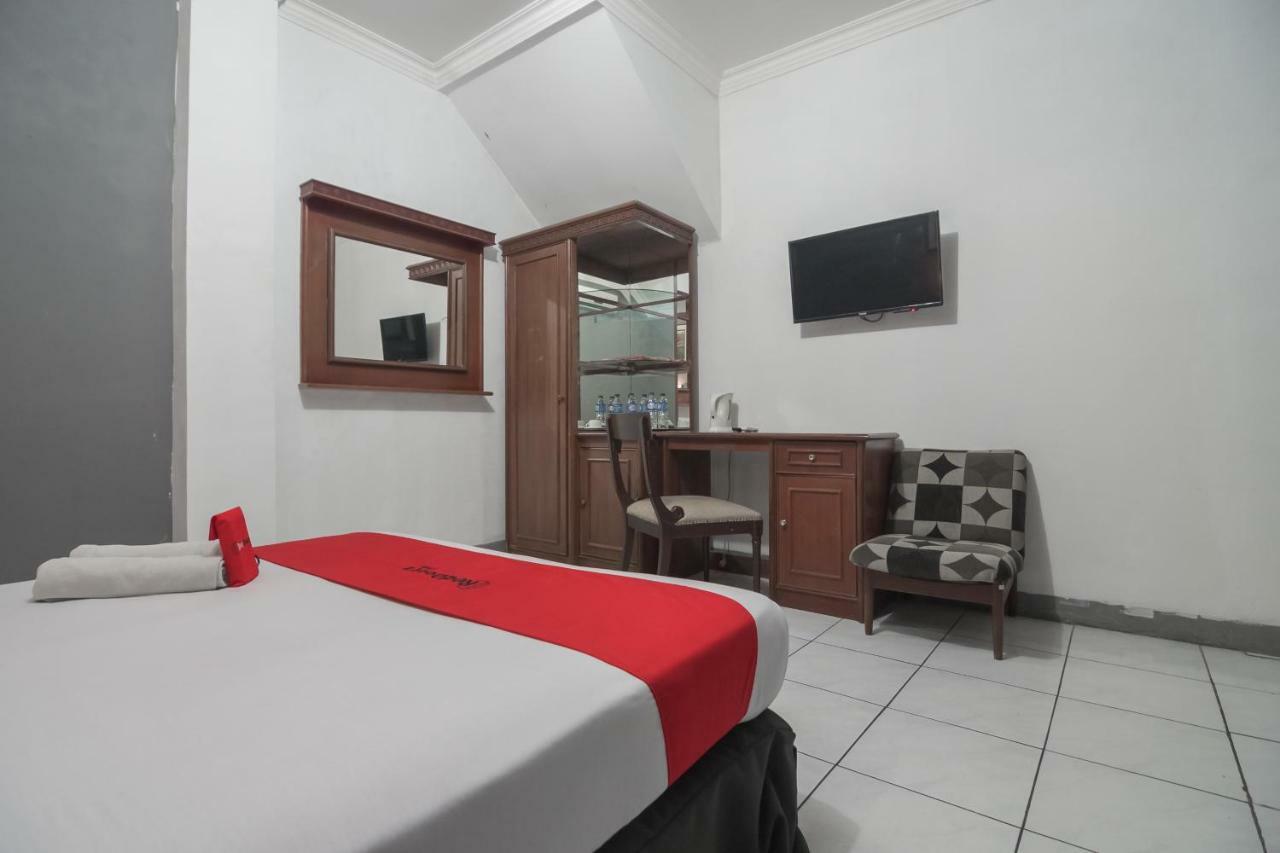 Reddoorz @ Cihampelas Bandung Extérieur photo