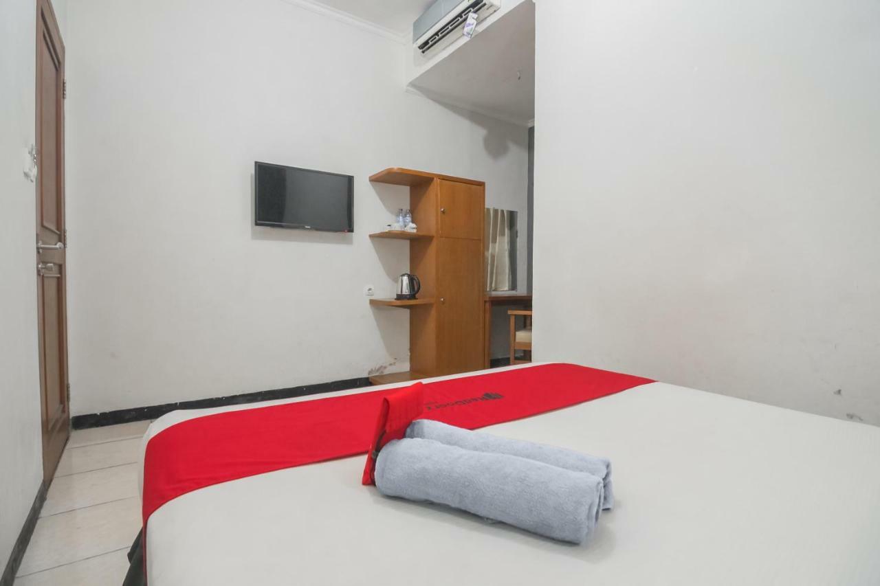 Reddoorz @ Cihampelas Bandung Extérieur photo